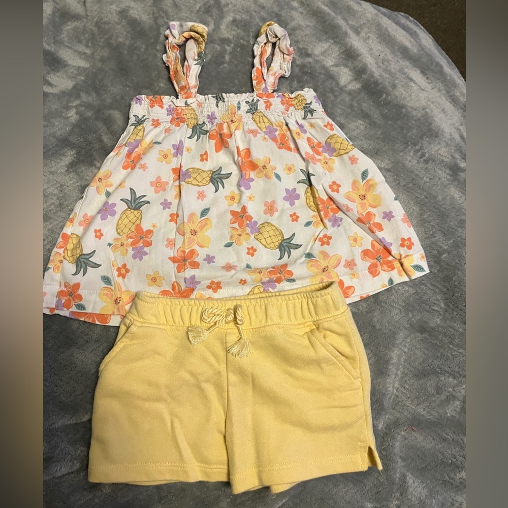 Pineapple outfit